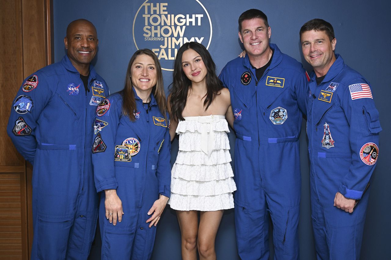 Victor Glover, Christina Koch, Olivia Rodrigo, Jeremy Hansen, and Reid WisemanCredit: Todd Owyoung/NBC via Getty