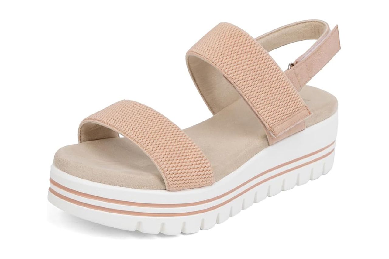 VJH confort Wedge Sandals Credit: Amazon