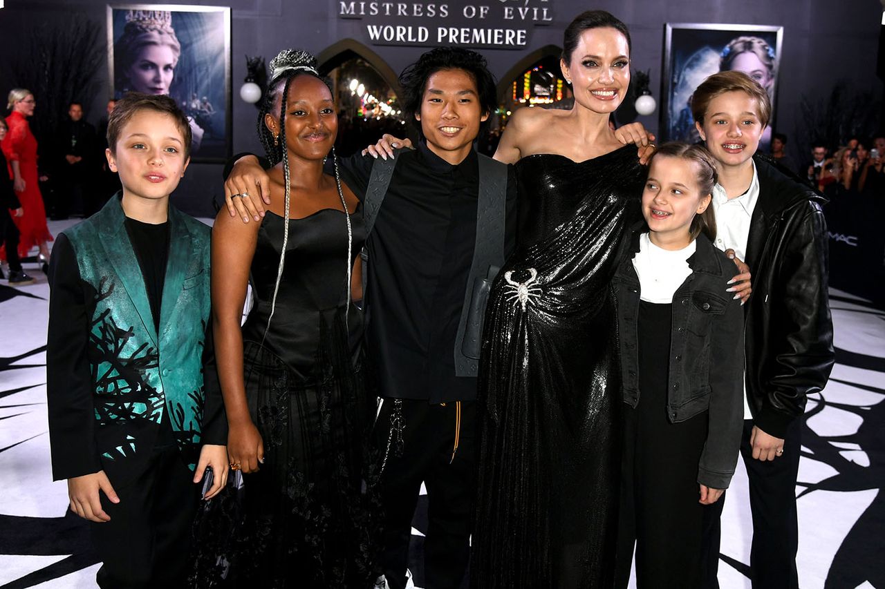 Knox Leon Jolie, Zahara Marley Jolie, Pax Thien Jolie-Pitt, Angelina Jolie, Vivienne Marcheline Jolie and Shiloh Nouvel Jolie arrive at the premiere of Disney's 