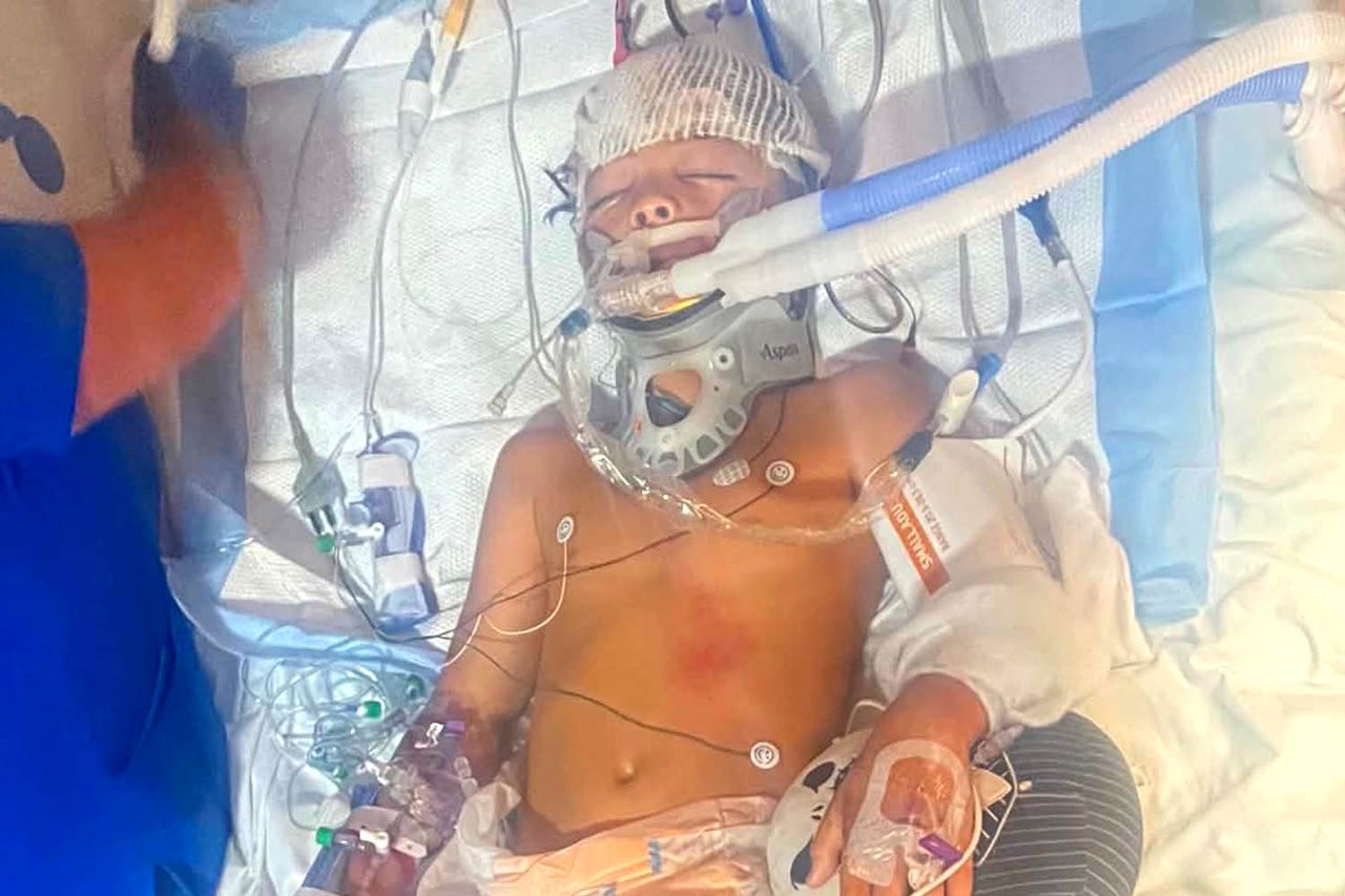 Asher Thompson in the hospital after his accidentCredit: GoFundMe