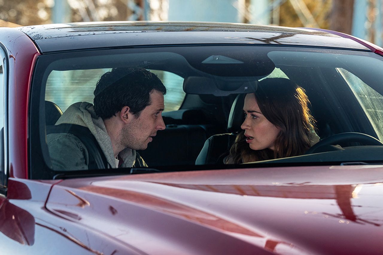 Josh O'Connor and Emily Blunt in 'Disclosure Day'Credit: Universal Pictures