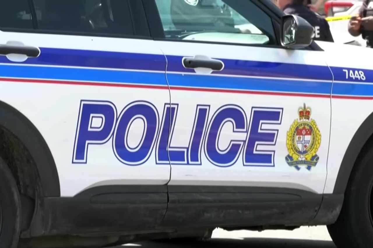 Ottawa police carCredit: CTV News/Youtube