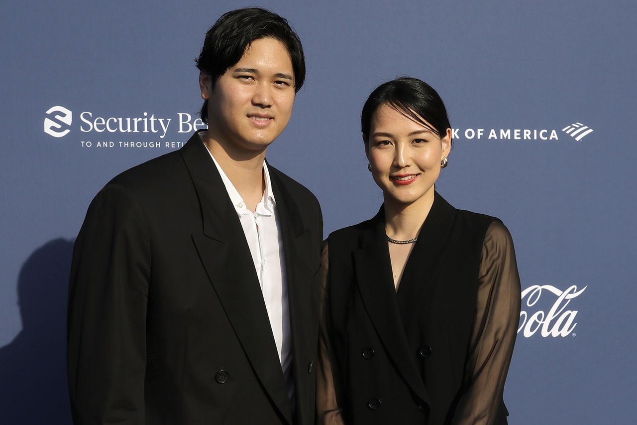 Shohei Ohtani and Mamiko Tanaka arrive at the Los Angeles Dodgers Foundation's 2024 Blue Diamond Gala at Dodger Stadium on May 02, 2024 in Los Angeles, California. Shohei Ohtani and Mamiko Tanaka arrive at the Los Angeles Dodgers Foundation's 2024 Blue Diamond Gala at Dodger StadiumCredit: Kevin Winter/Getty