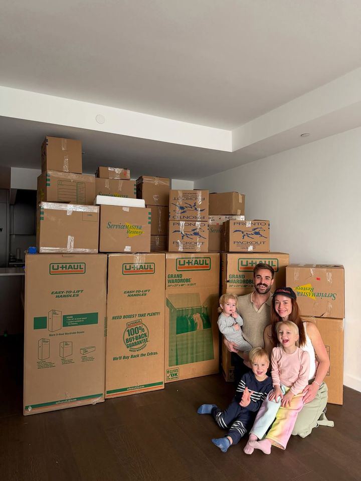 Connor and Whitney Leavitt with their three kidsCredit: Whitney Leavitt/Instagram