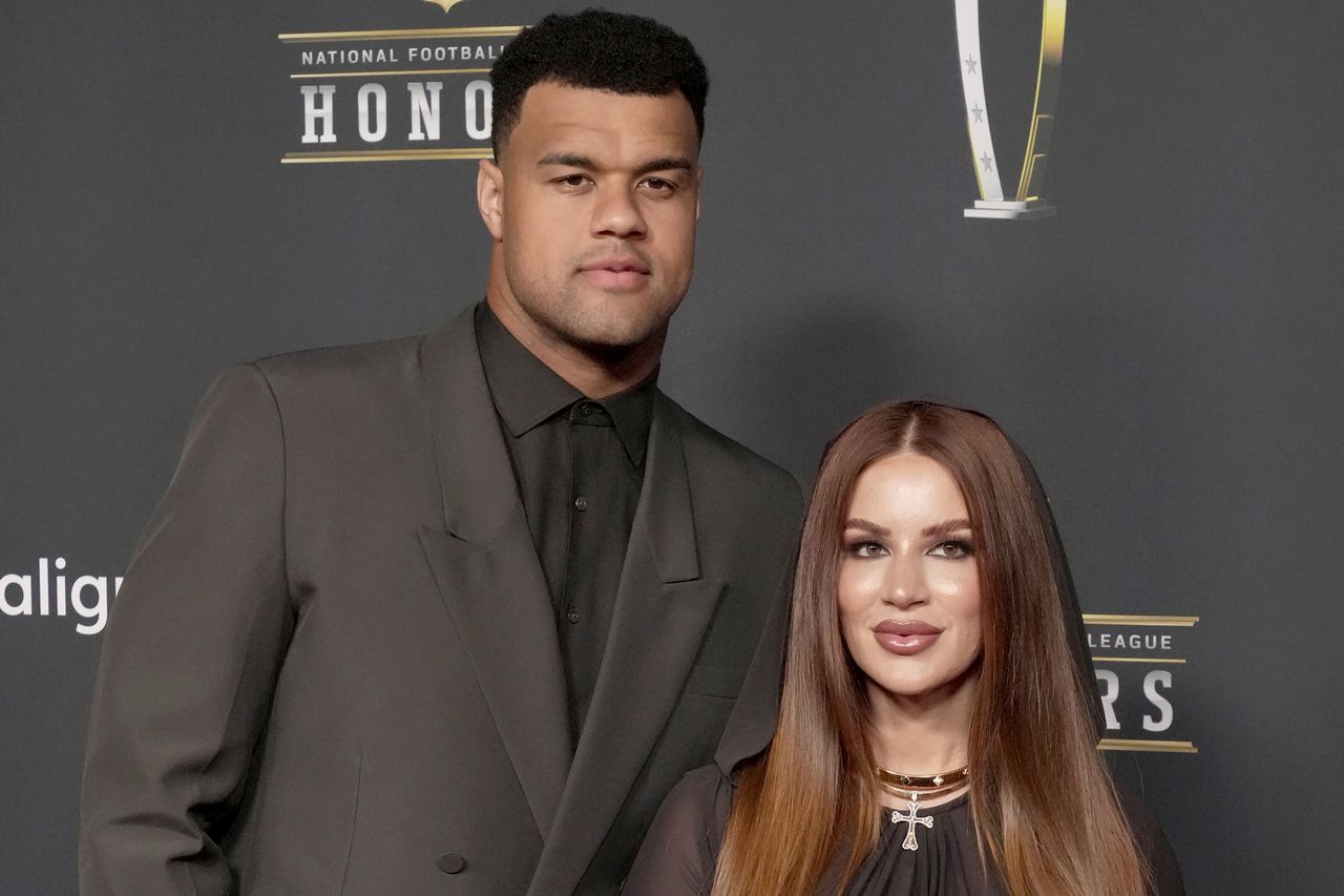 Arik Armstead and his wife, Dr. Mindy, attend the 15th Annual NFL Honors on Feb. 5, 2026.Credit: Jeff Kravitz/FilmMagic