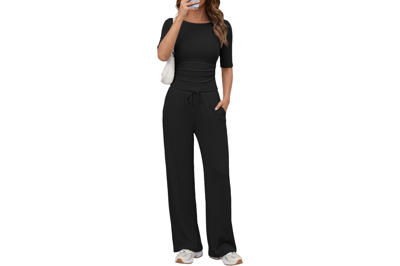 Casly Lamiit Womens 2 Piece Lounge Set Credit: Amazon