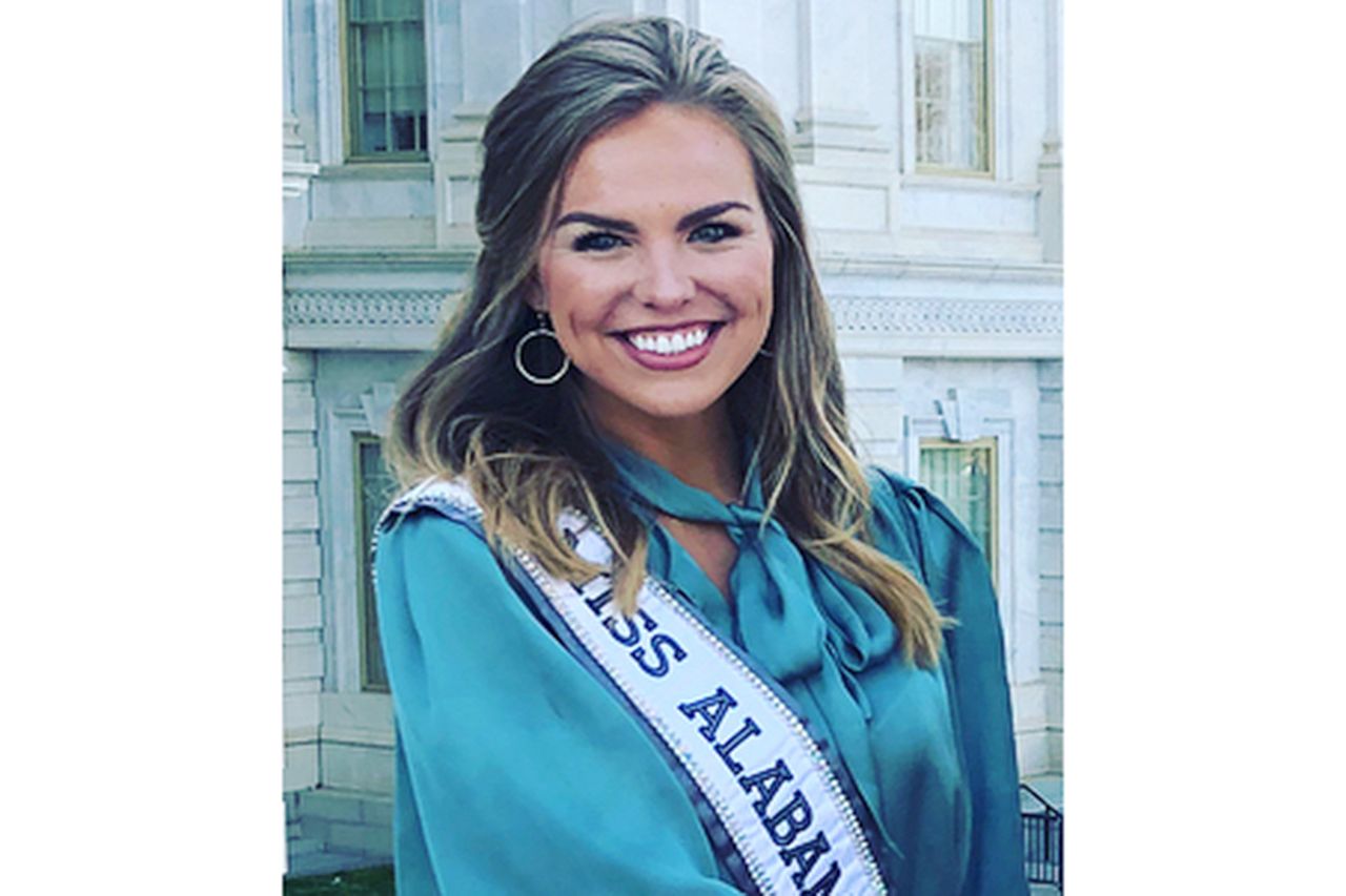 Hannah Brown poses with her Miss Alabama USA sash in 2018Credit: Wikimedia