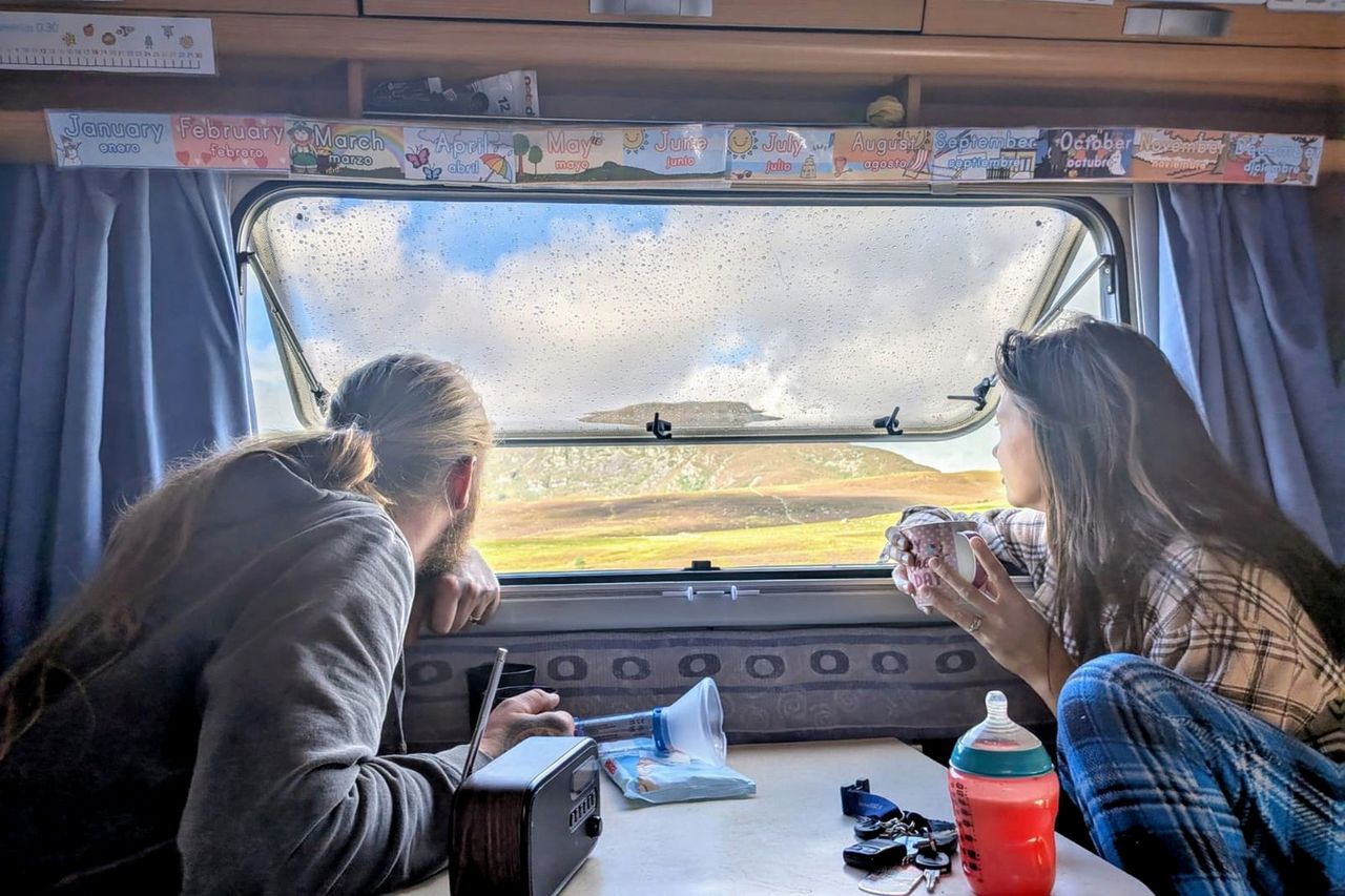 Amy Edwards and family in their RV.Credit: Kennedy News/Amysarmythehomeedway