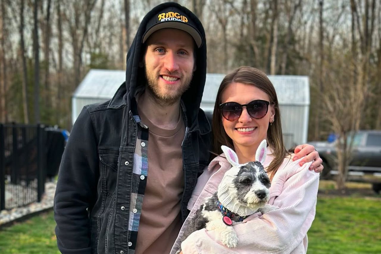Influencer Jesse Ridgway and his wife AshleyCredit: Jesse Ridgway/Instagram