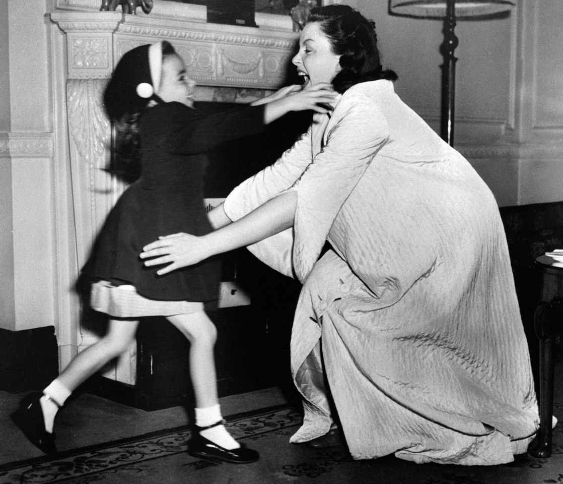 Judy Garland and Liza MinnelliCredit: Bettmann Archive/Getty