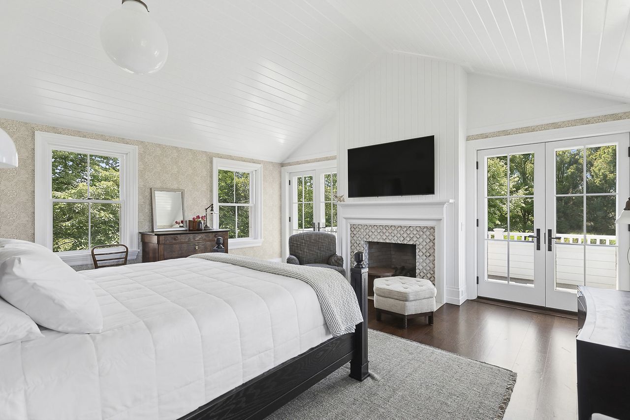 Meg Ryan Lists Hamptons Home for $15 Million Meg Ryan's Hamptons homeCredit: Rise Media