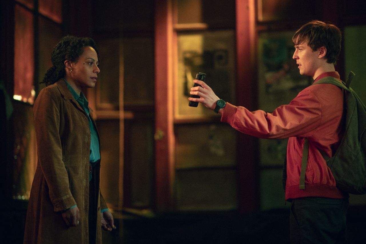 Rosalind Eleza as Kat and Oscar Kennedy as Brendan in 'Missing You'Credit: James Stack/Netflix