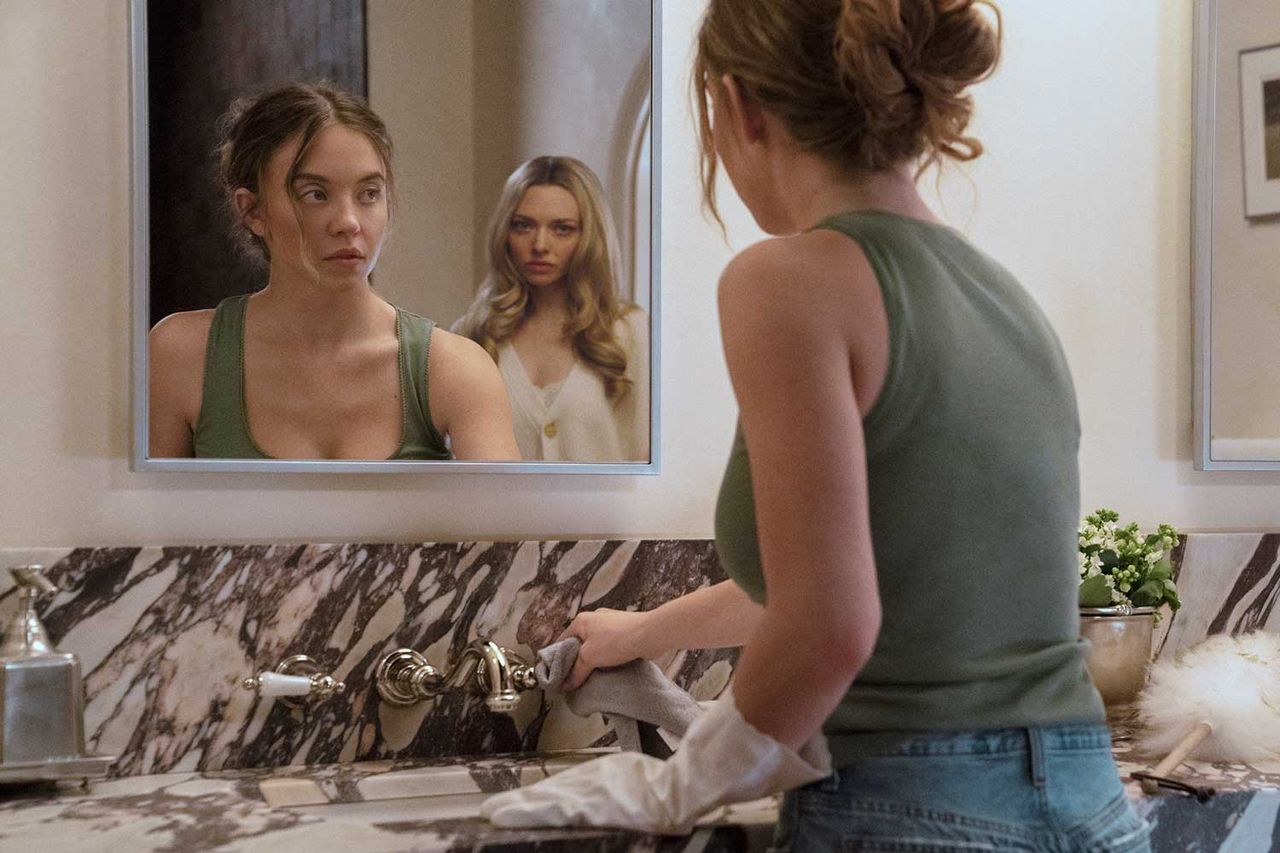 Sydney Sweeney and Amanda Seyfried in The HousemaidCredit: Daniel McFadden/Lionsgate
