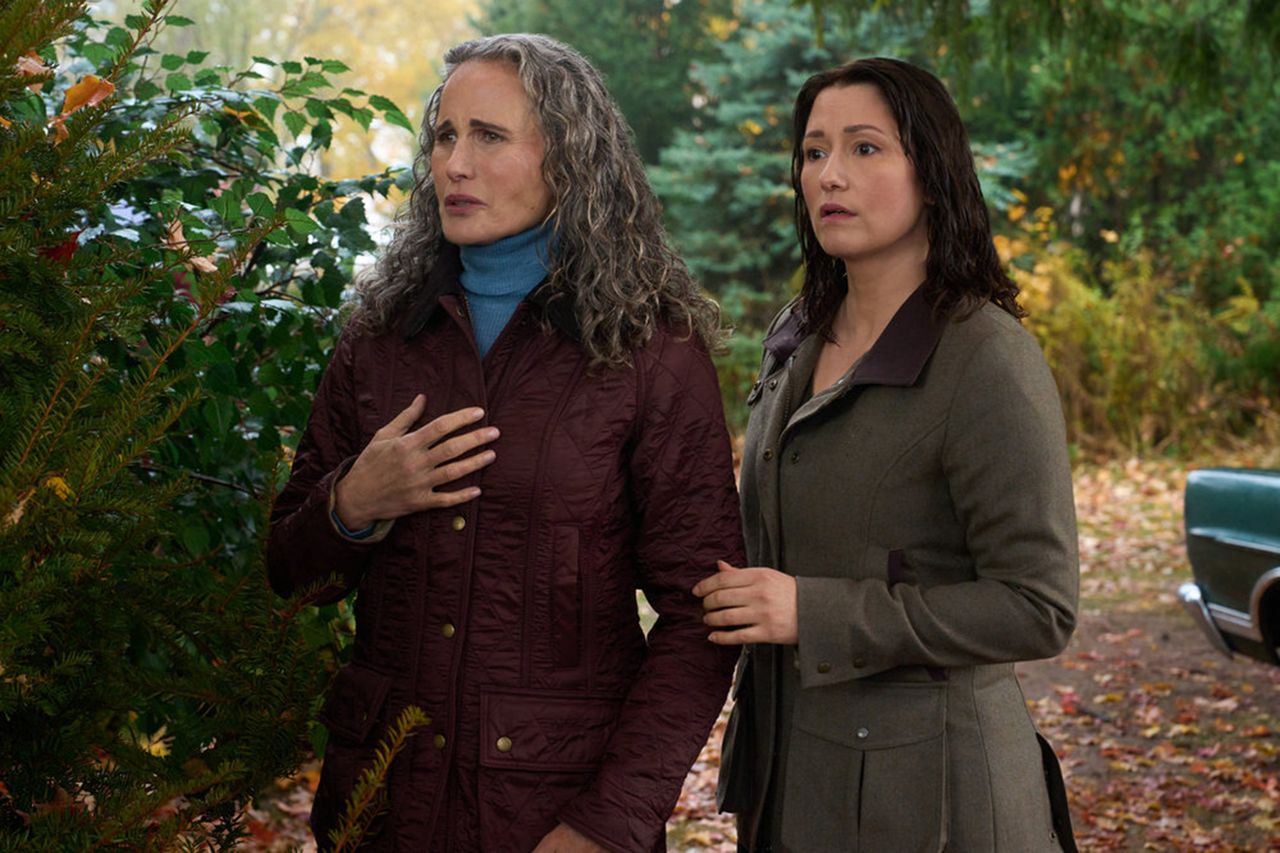 Andie MacDowell and Chyler Leigh in season 3 of The Way HomeCredit: Hallmark Media/Peter Stranks
