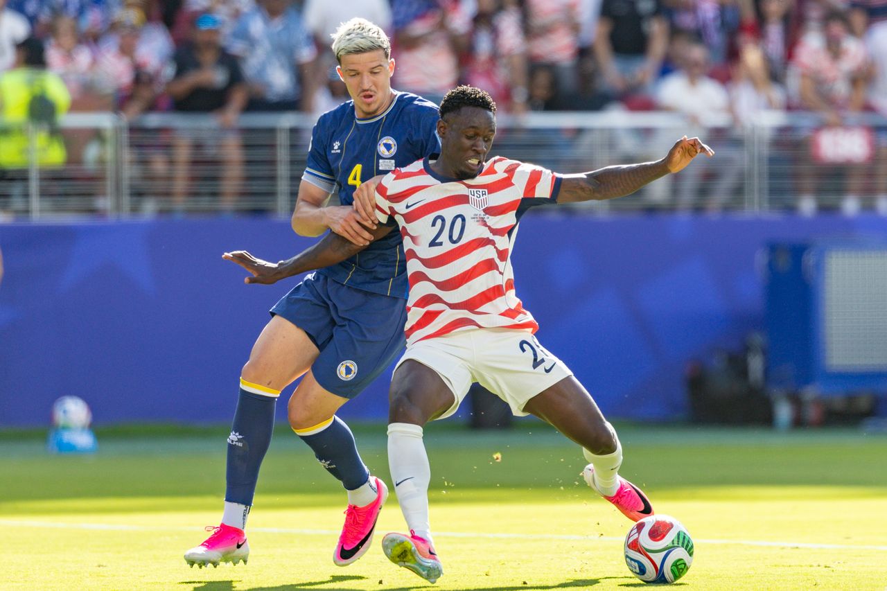 Folarin Balogun (center)Credit: Bob Kupbens/Icon Sportswire via Getty