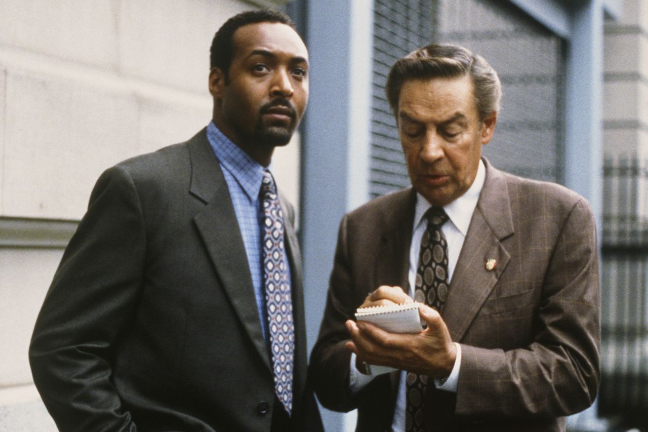 Jesse L. Martin as Detective Ed Green and Jerry Orbach as Detective Lennie BriscoeCredit: Jessica Burstein/NBCU Photo Bank/NBCUniversal via Getty
