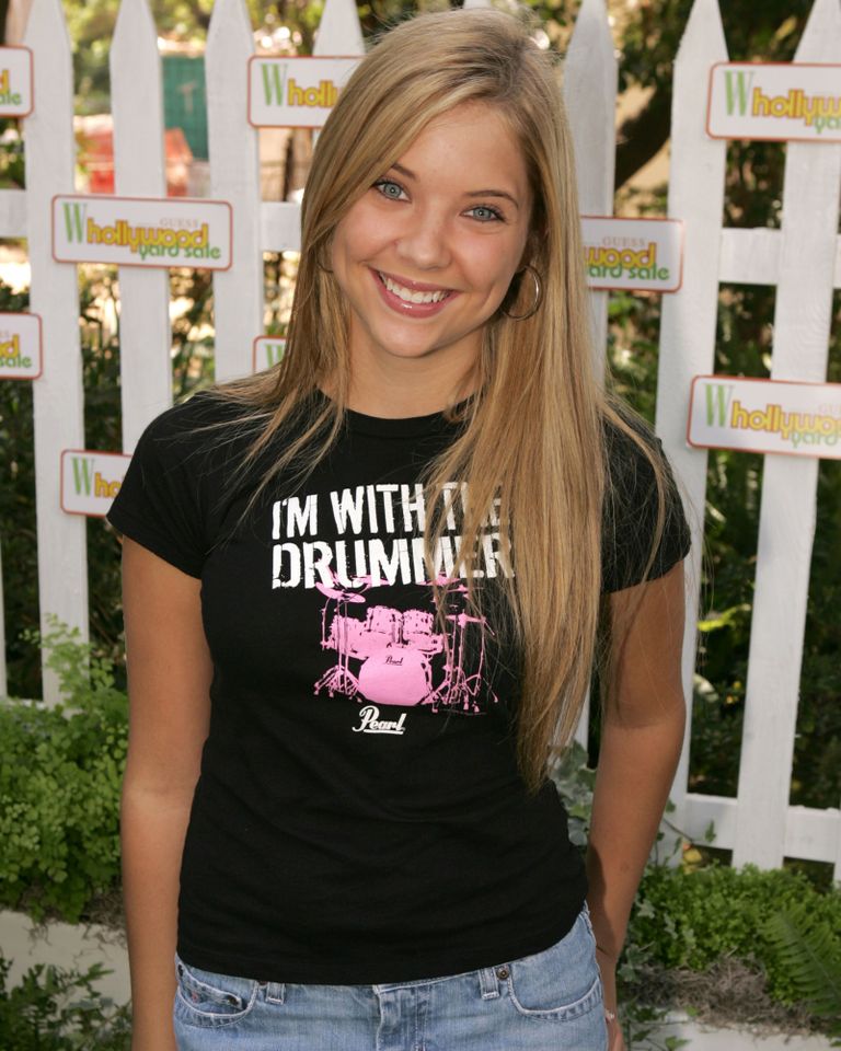Ashley Benson attends a ‘W Magazine’ Hollywood Yard Sale in Brentwood, Calif., on Sept. 17, 2005Credit: Jesse Grant/WireImage
