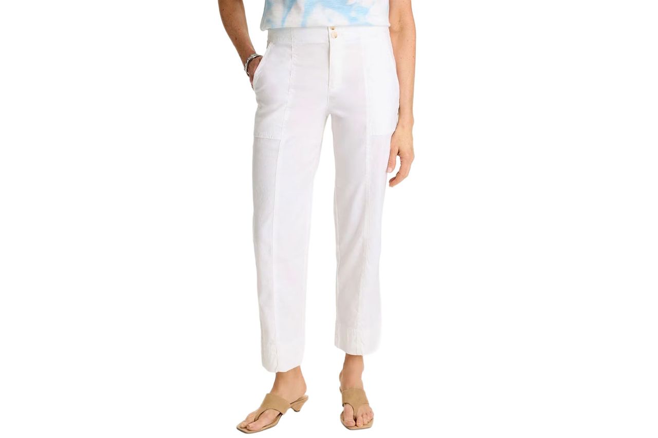 Chicos Relaxed Linen Crop Pant Credit: Chicos