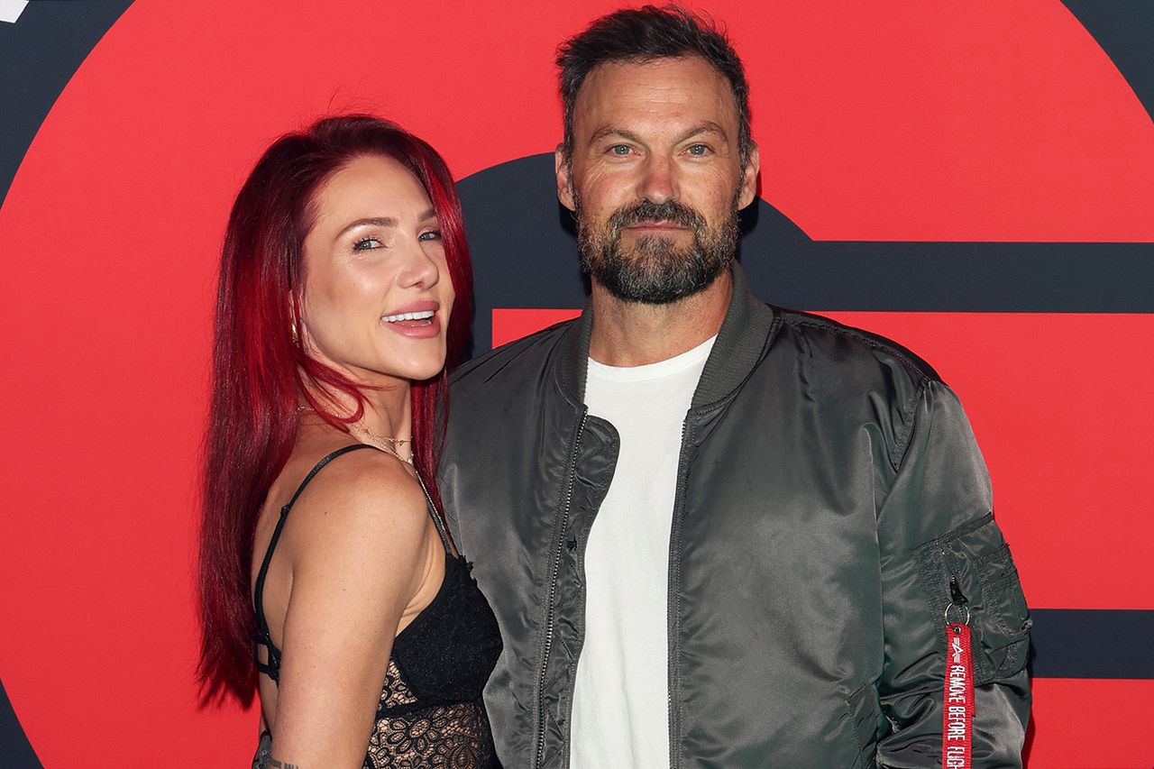 Sharna Burgess (L) and Brian Austin Green attend the Global Gaming League official launch event at Global Gaming League New Las Vegas Headquarters on December 14, 2024 in Las Vegas, Nevada. Sharna Burgess and Brian Austin Green in December 2024Credit: Gabe Ginsberg/Getty