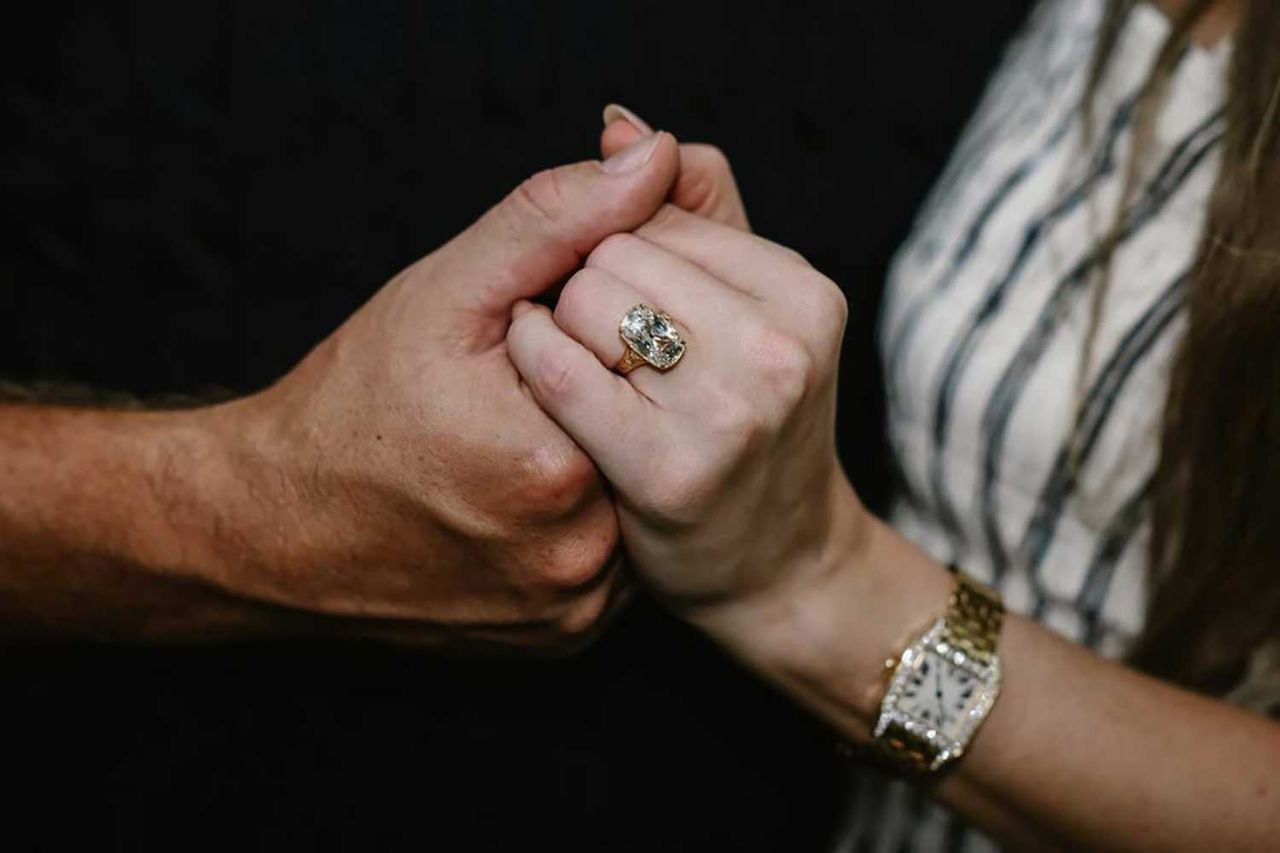 Taylor Swift's engagement ring from Travis KelceCredit: Taylor Swift & Travis Kelce