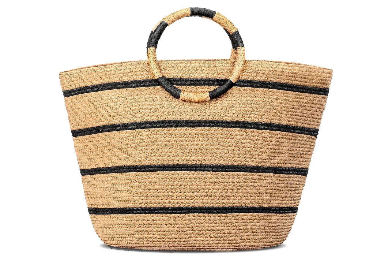 TOFUNTOY Beach Bags for Women Straw Tote Bag Summer Beach Bag Large Woven Straw Tote for Vacation Holiday Credit: Amazon