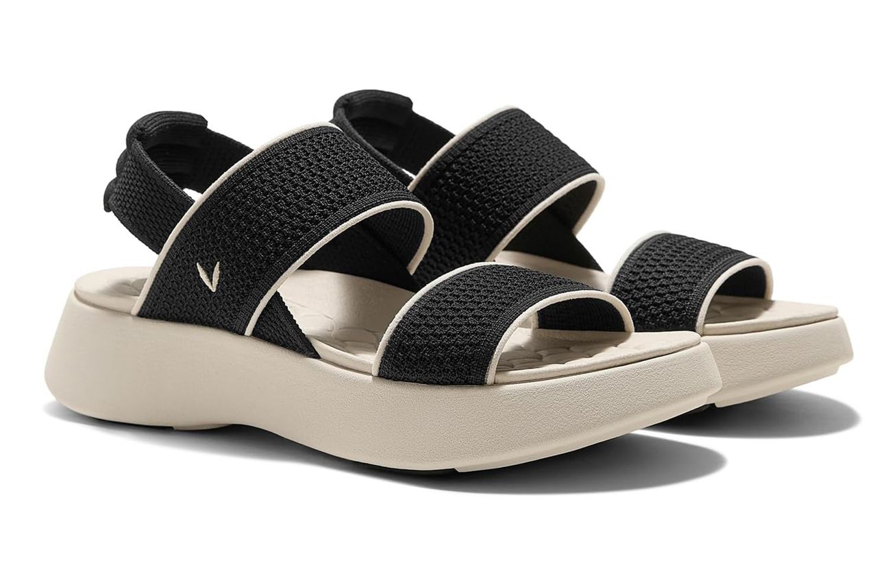 VIVAIA Kamber Walker Sport Credit: Amazon
