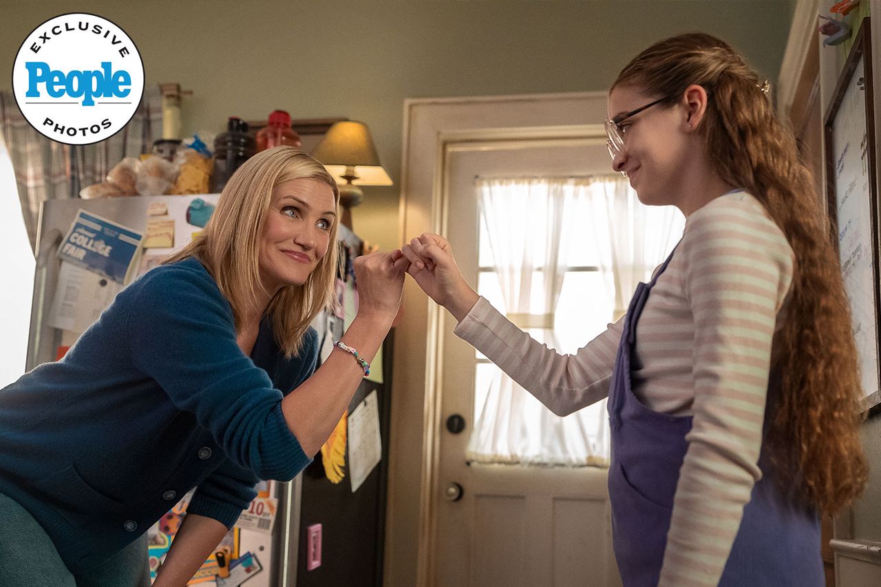 Cameron Diaz and Emma Pearson in ‘Bad Day’Credit: Peter Kramer/Netflix
