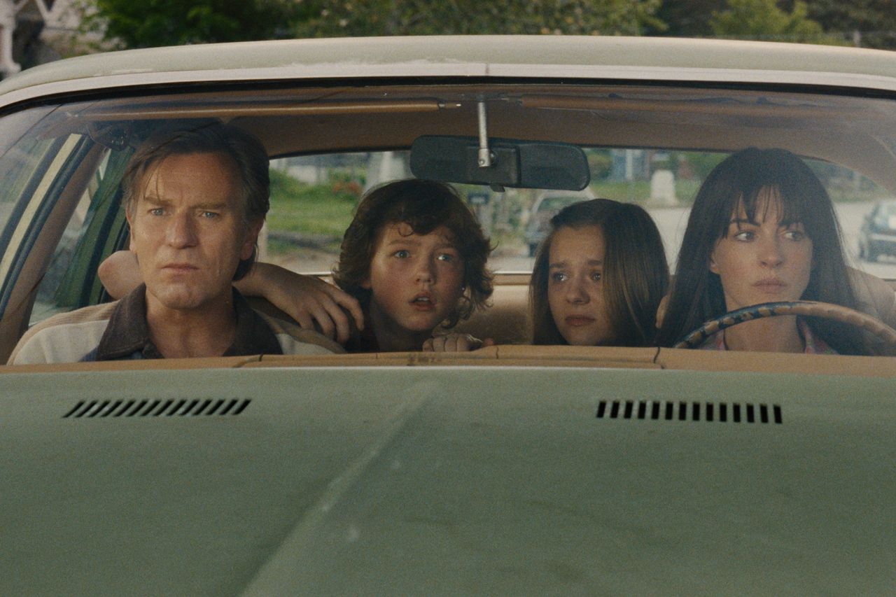 Ewan McGregor as Greg Platt, Christian Convery as Brian Platt, Maisy Stella as Audrey Platt and Anne Hathaway as Denise PlattCredit: Courtesy Warner Bros. Pictures