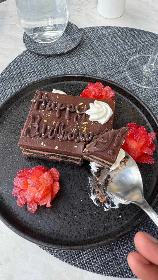 Halle Berry shares snap of her birthday cakeCredit: Halle Berry/Instagram