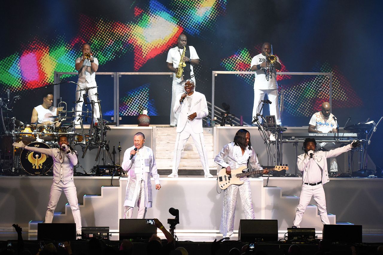 John Paris, B. David Whitworth, Robert Burns, Ralph Johnson, Gary Bias, Verdine White, Reggie Young, Philip Bailey, Jr., and Myron McKinley of Earth Wind & Fire on August 19, 2017 in GeorgiaCredit: Chris McKay/Getty