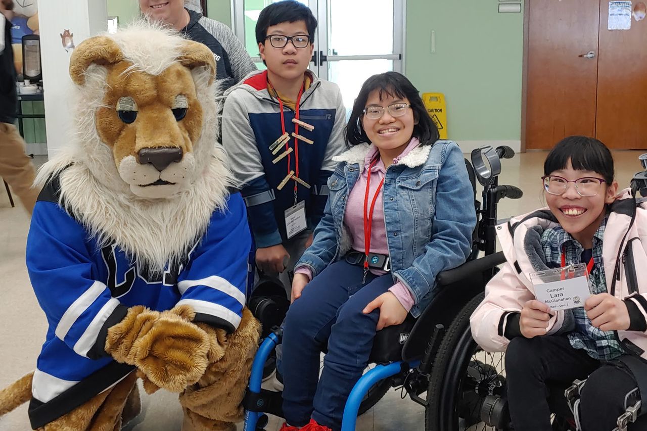 A mascot with Caleb, Sara and Lara McClanahanCredit: Donna McClanahan