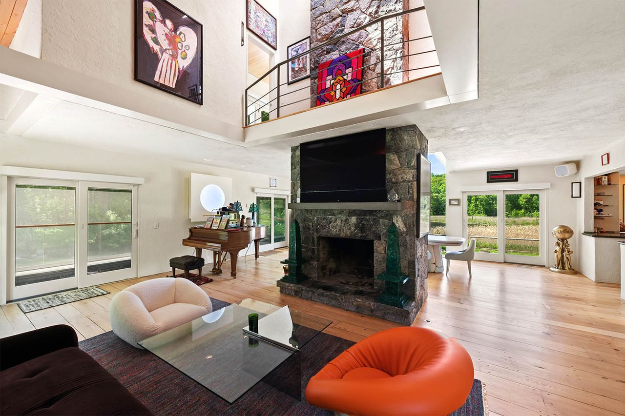 Pete Davidson’s N.Y. homeCredit: Ginnel x Modern Angles