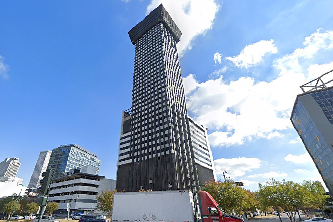 Plaza Tower in New Orleans, LouisianaCredit: Google Maps