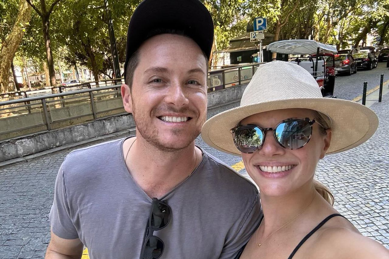 Jesse Lee Soffer and Tracy Spiridakos in Portugal in summer 2024.Credit: Tracy Spiridakos/Instagram