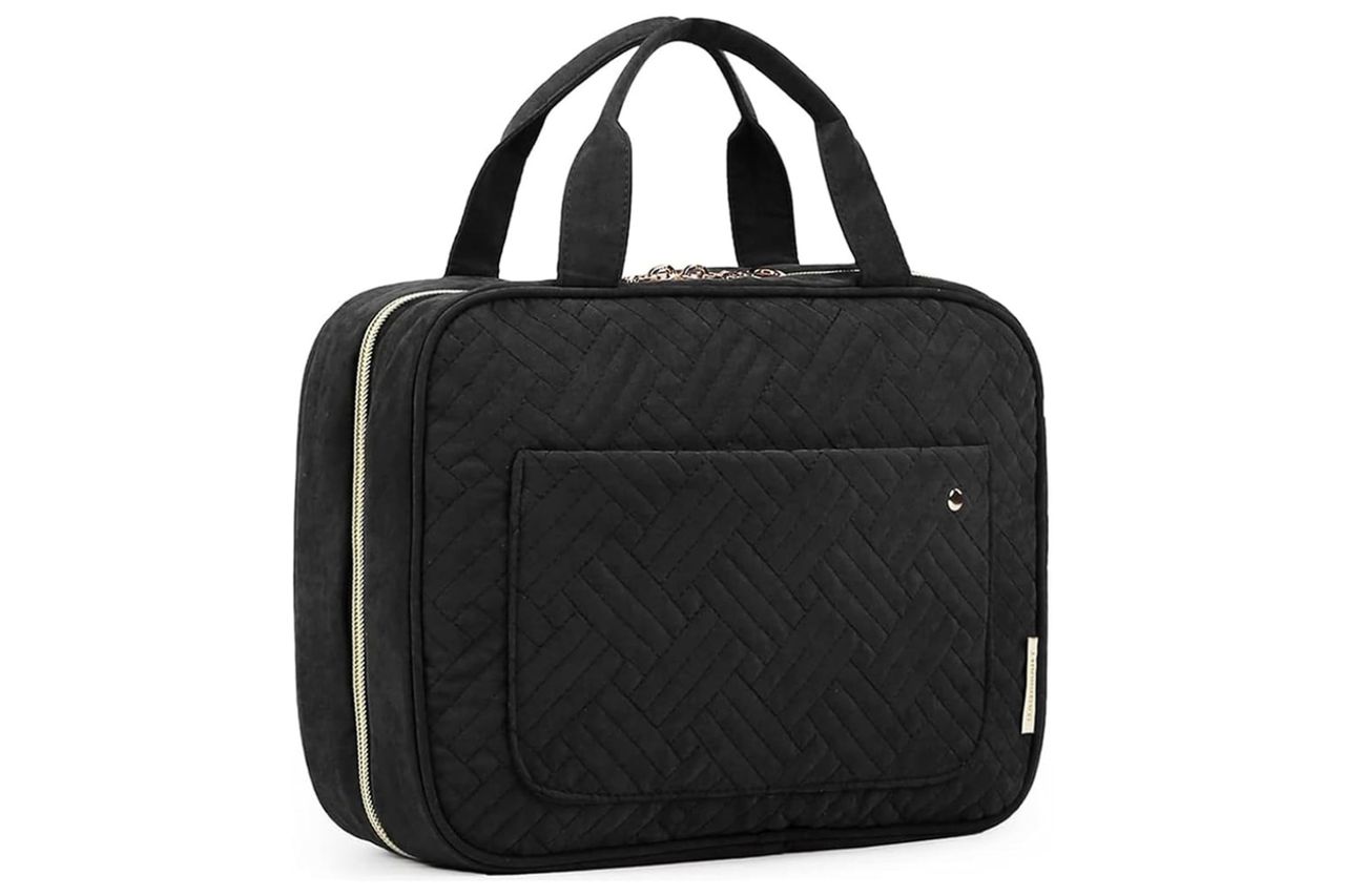 BAGSMART Large Toiletry Bag Travel Bag with Hanging Hook, Water-resistant Makeup Cosmetic Bag Travel Organizer for Accessories, Shampoo, Full Sized Container, Toiletries Credit: Amazon