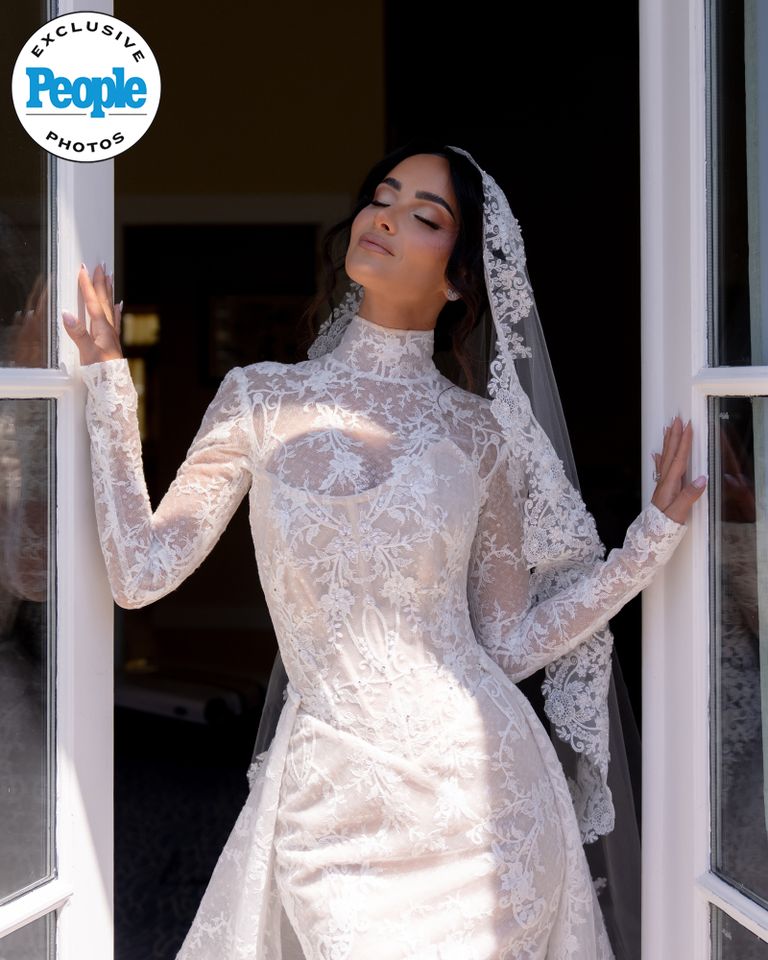 Bride Nicole at her wedding to Frank Catania Jr. Nicole PerrichoCredit: Michael Zennaro Photography