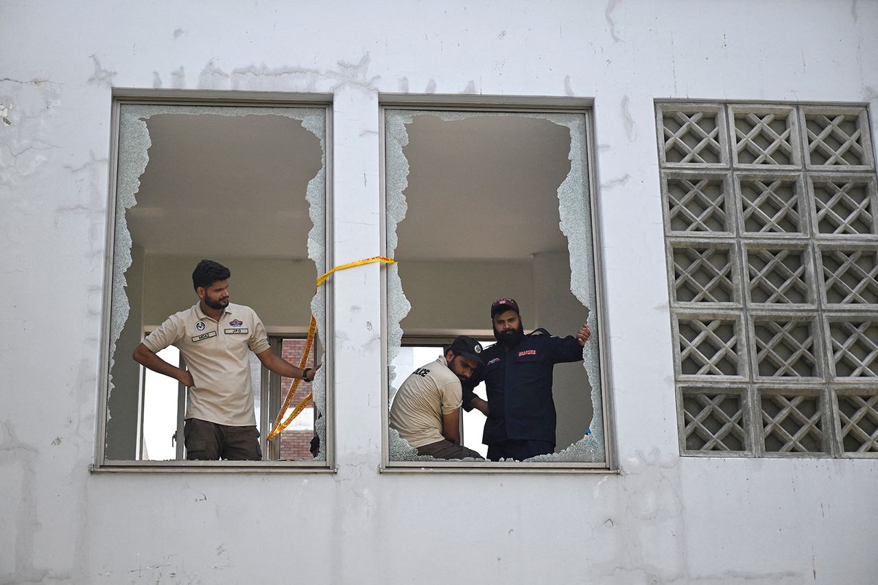 Police officers at the Pakistan Institute of Medical Sciences in Islamabad on Aug. 26, 2026Credit: Aamir QURESHI / AFP via Getty