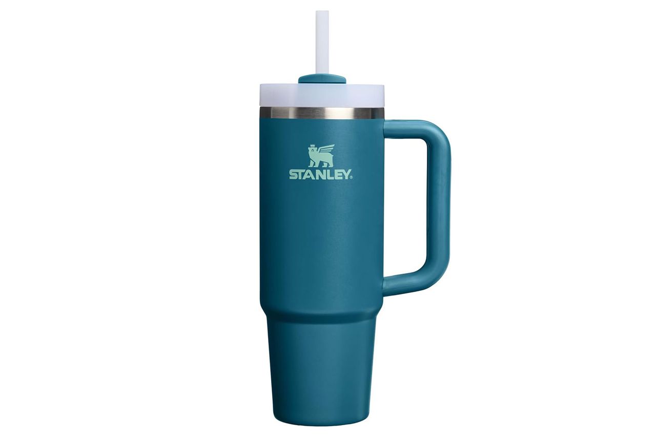 STANLEY Quencher H2.0 Flow State Tumbler, 30 oz, Coastal Teal | Handle and Straw | 3-Position Lid Credit: Amazon