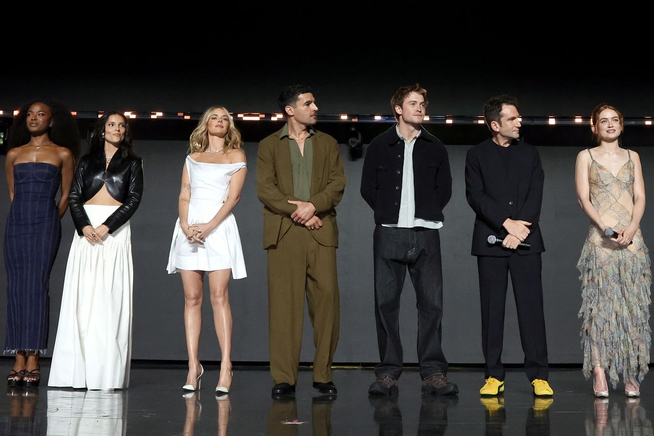 Maya Boyd, Inde Navarrette, Samara Weaving, Christopher Abbott, Kit Connor, Jake Schreier, Sadie Sink Maya Boyd, Inde Navarrette, Samara Weaving, Christopher Abbott, Kit Connor, Jake Schreier and Sadie Sink on Aug. 14Credit: Jesse Grant/Getty