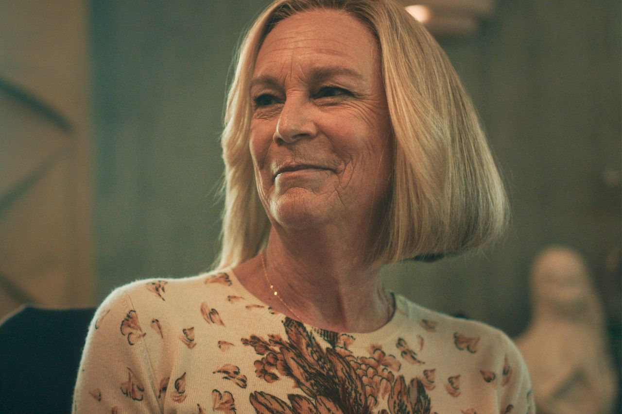Jaime Lee Curtis as Donna in The Bear Jamie Lee Curtis in ‘The Bear’Credit: FX