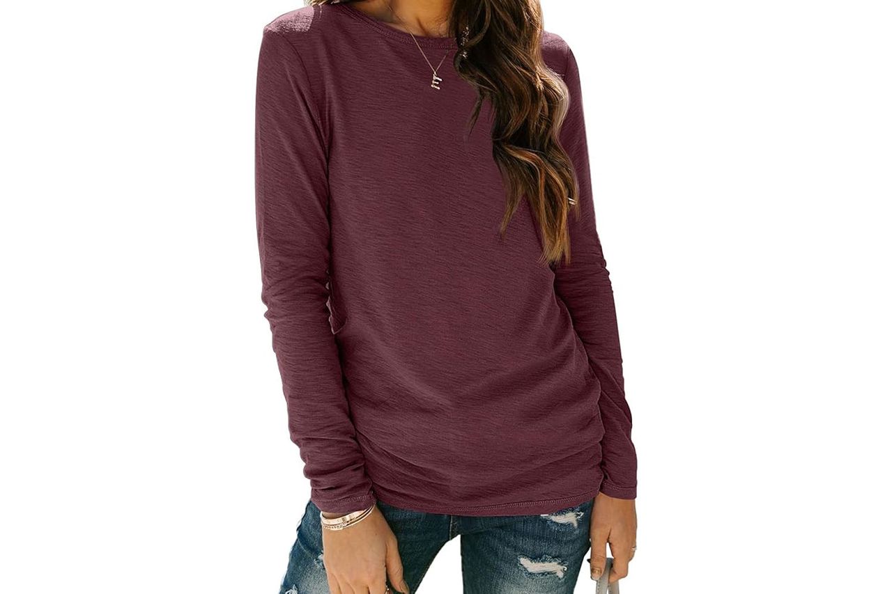 AUTOMET Womens Long Sleeve Round Neck Shirts Basic Tee Fall Tops Outfits Clothes 2024 Credit: Amazon