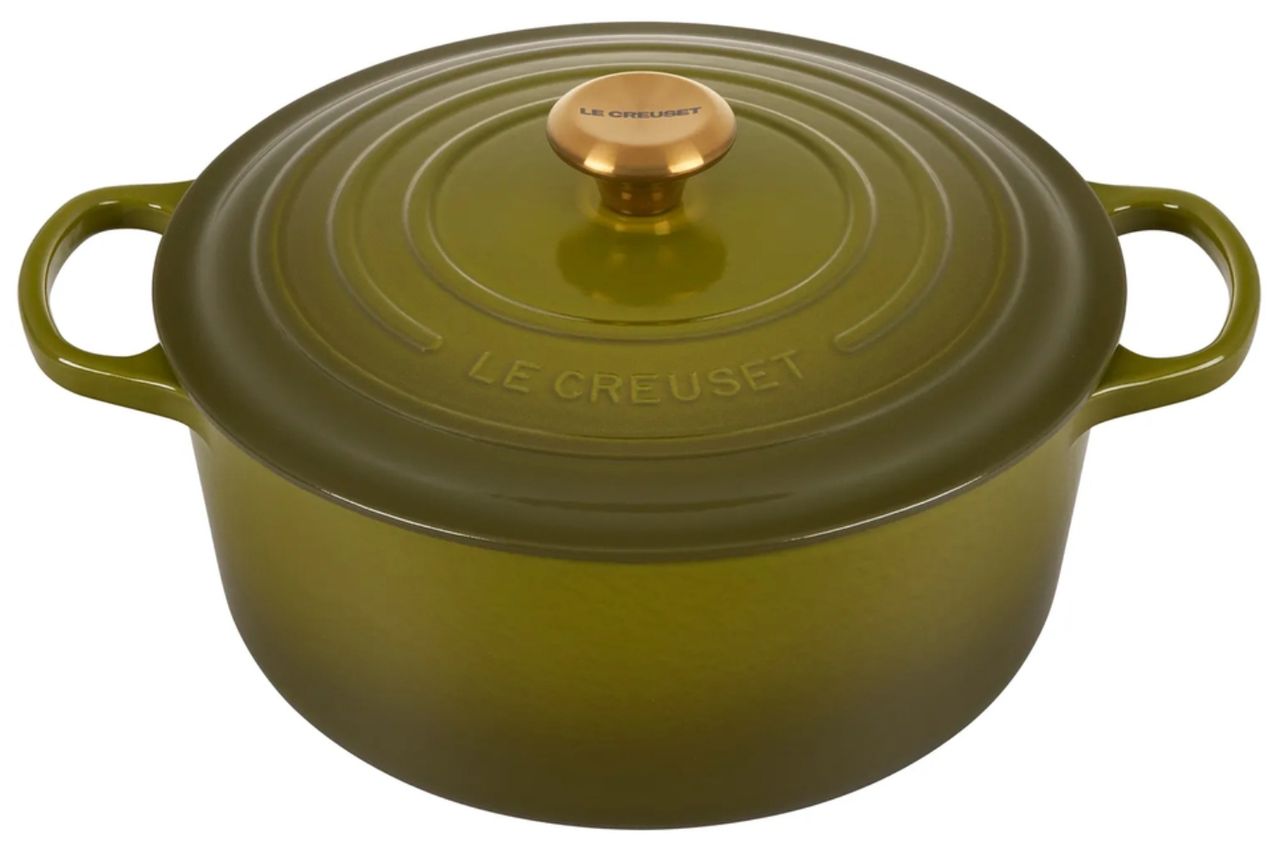 Le Creuset Signature Round Dutch Oven, 7.25 qt. Credit: Surlatable