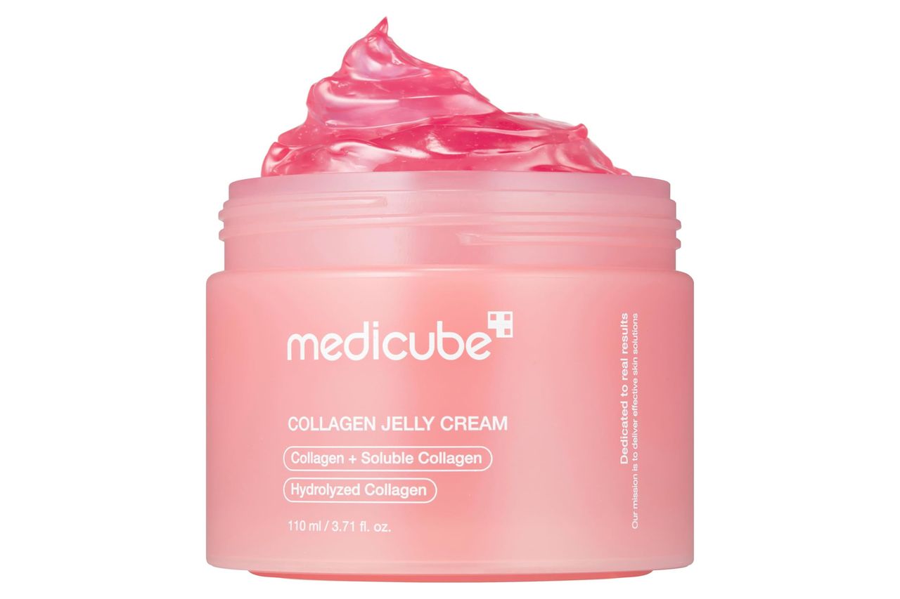 medicube Jelly Cream with Collagen, Niacinamide | Freeze-Dried Hydrolyzed Collagen for Skin Barrier Hydration & 24H Glow | Plumper, Firmer looking skin | 3.71 fl.oz Credit: Amazon