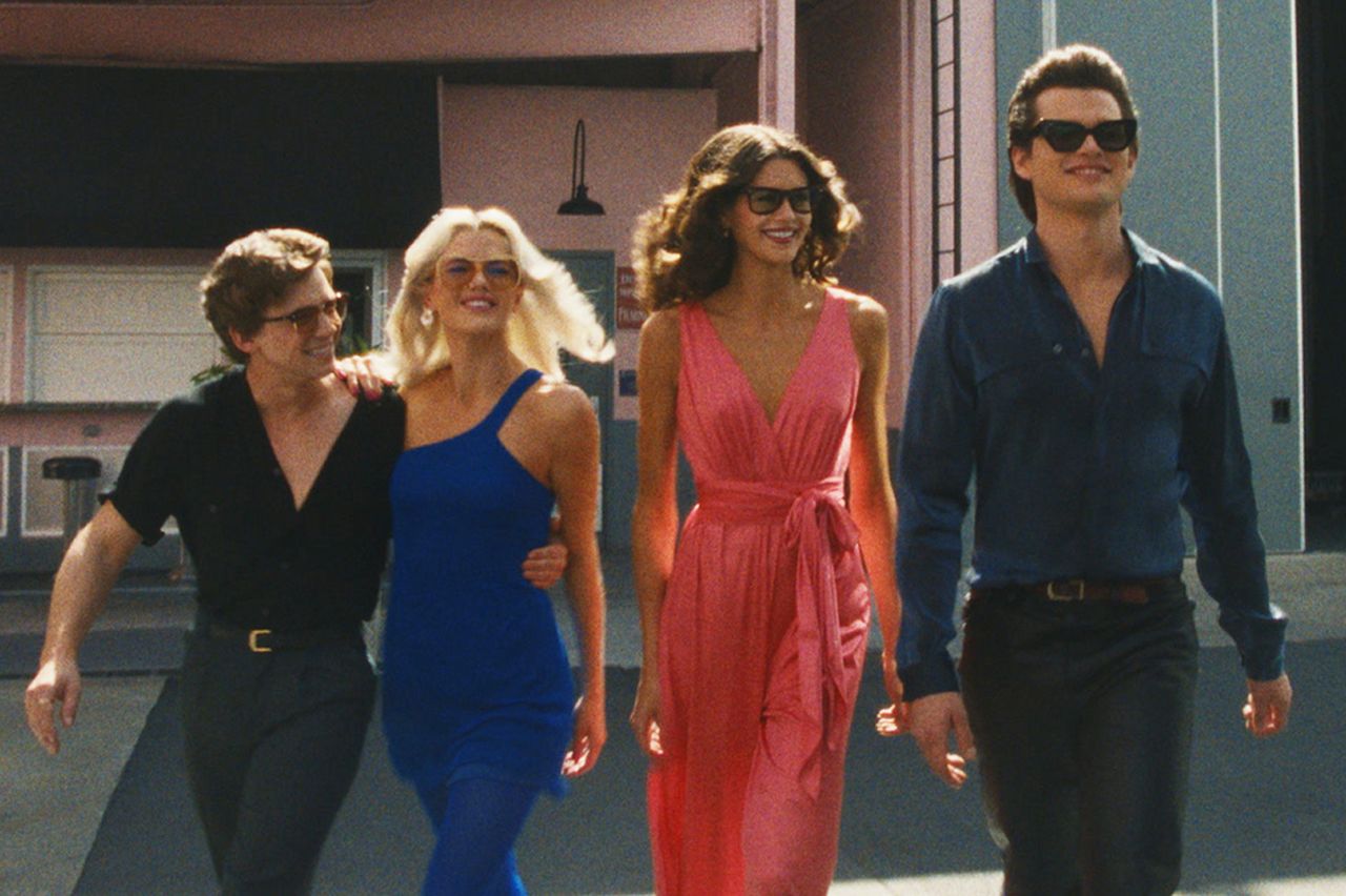 Igby Rigney as Bret, Hayes Warner as Debbie Schaffer, Kaia Gerber as Susan Reynolds and Homer Gere as Robert Mallory in ‘The Shards’Credit: FX